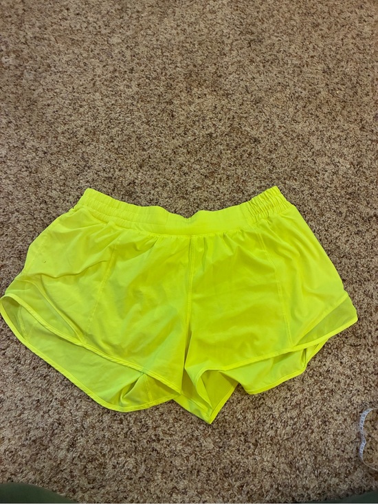 lululemon athletica Pants - lululemon Hotty Hot Low-Rise 4” Lined Shorts Neon Yellow Size 14 Tall
